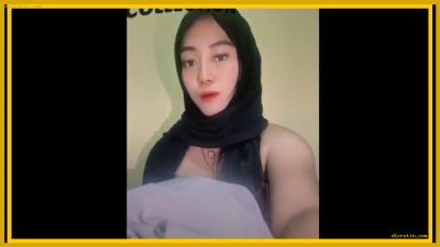 Cewek 18+ Jilbab Cantik Vcs Colmek Sambil Pake Kerudung