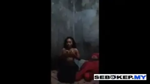 Bokep Indo Cewek Susu Gede Kesepian Mintak di Entod