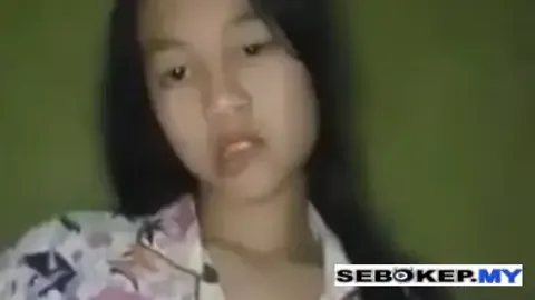 Bokep Indo Naurah SMA Memek Tembem Lagi Sange