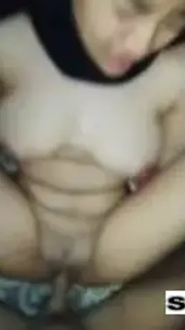 Bokep Indo Hijabers Mendesah Kena Entot Pacar Ngangkang Desah Gini