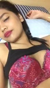 Bispak Cantik Lagi Pengen ML